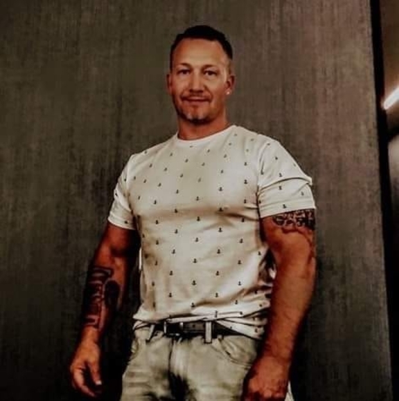 Meet your Posher, Jaime - Picture 1 of 1